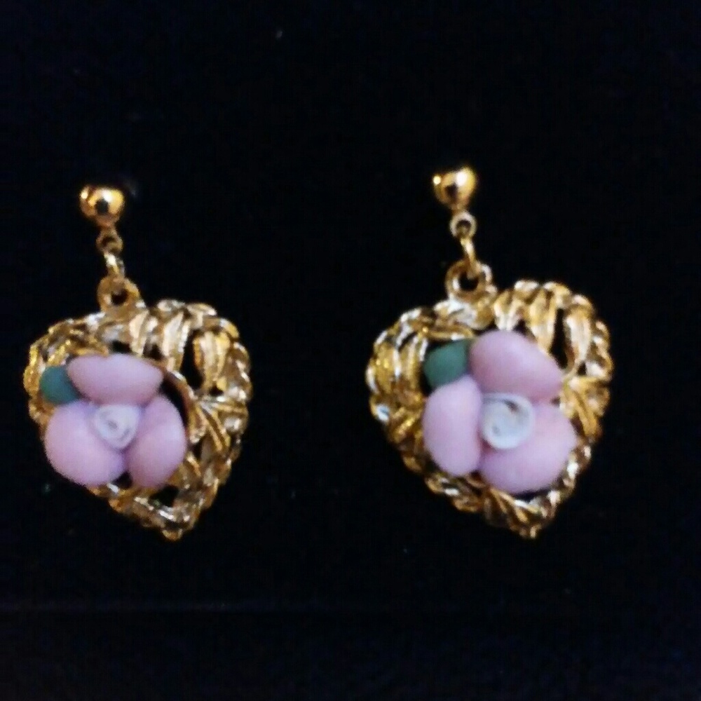 Filigree Blush Rose & Heart Dangling Earrings